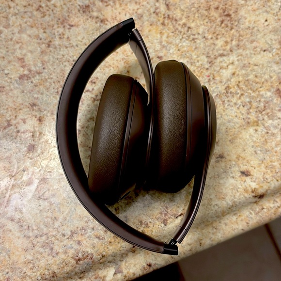 Beats headphones - Picture 1 of 12